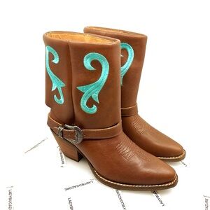NWOB Dingo Women’s Brown Leather Boots with Turquoise Accents Size 7